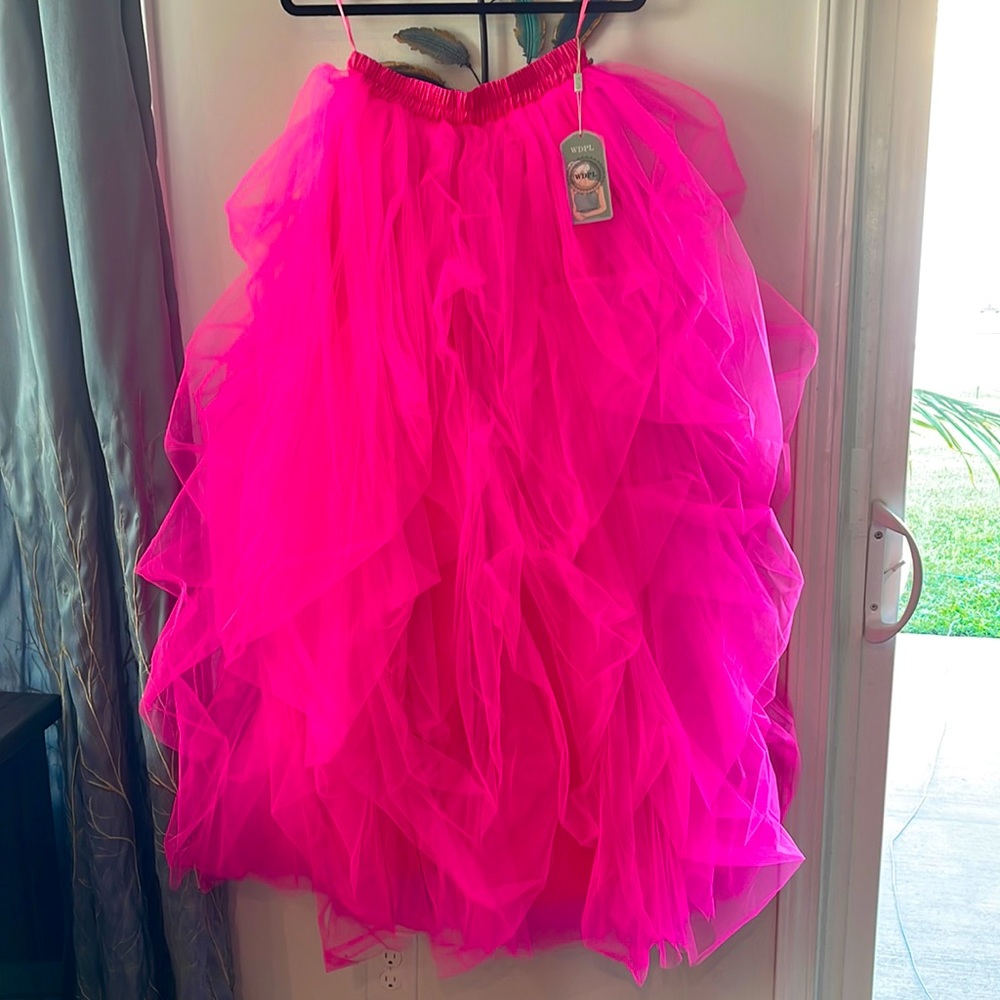 Women’s Bright Pink Skirt